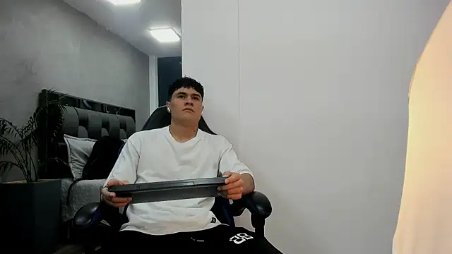 roan birkin online show from October 16, 7:04 pm