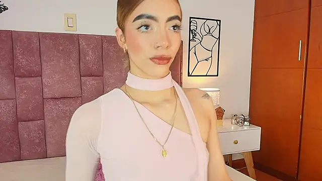 Snapshot of Violetta_Ficher chatting on July 19, 7:06 pm Violetta Ficher online show from July 19, 7:06 pm
