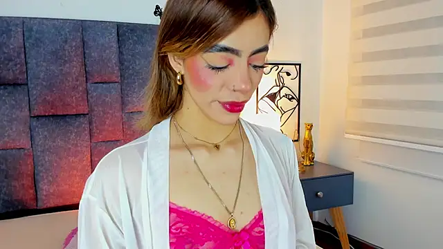 Snapshot of Violetta_Ficher chatting on July 27, 12:12 pm Violetta Ficher online show from July 27, 12:12 pm