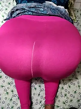 Alishafernandez online show from March 14, 9:31 pm