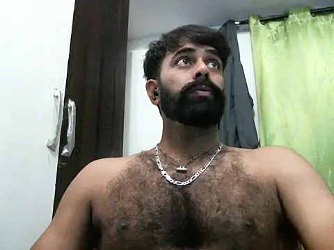 Snapshot of indianhairybull chatting on March 10, 12:37 pm indianhairybull online show from March 10, 12:37 pm