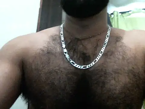 Snapshot of indianhairybull chatting on September 28, 5:13 am indianhairybull online show from September 28, 5:13 am