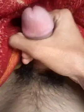 Snapshot of adkumar81 chatting on February 8, 6:01 am adkumar81 online show from February 8, 6:01 am