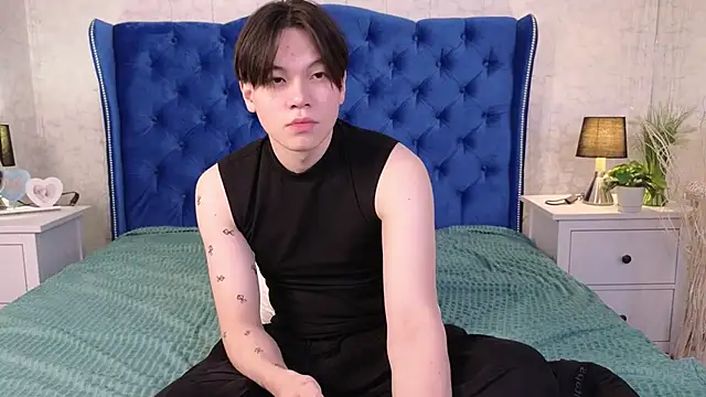 Snapshot of just_gay_ chatting on March 7, 4:02 am just gay online show from March 7, 4:02 am