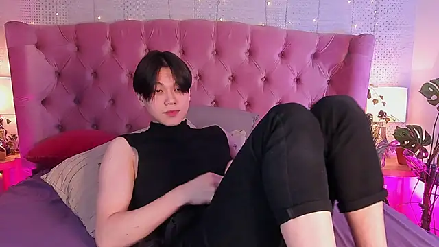 Snapshot of just_gay_ chatting on March 8, 7:31 pm just gay online show from March 8, 7:31 pm