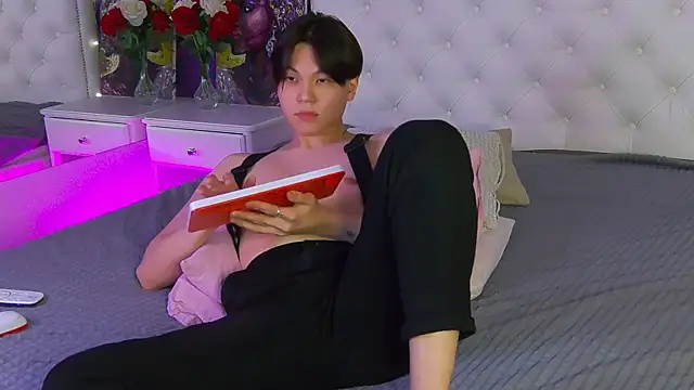 Snapshot of just_gay_ chatting on March 9, 10:08 pm just gay online show from March 9, 10:08 pm