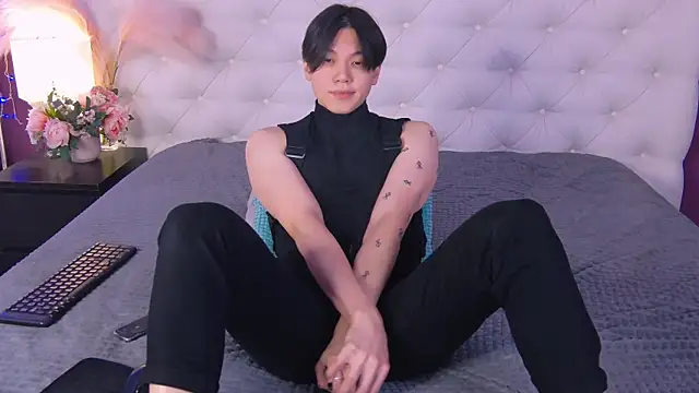 Snapshot of just_gay_ chatting on March 12, 1:08 pm just gay online show from March 12, 1:08 pm