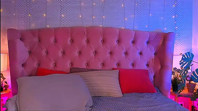 Snapshot of just_gay_ chatting on March 23, 12:15 am just gay online show from March 23, 12:15 am