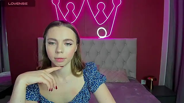 Snapshot of TessaAdorable chatting on March 10, 1:23 am TessaAdorable online show from March 10, 1:23 am