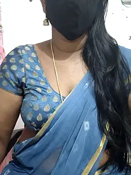 Snapshot of Tamil_Meera12 chatting on October 18, 6:52 pm Tamil Meera12 online show from October 18, 6:52 pm