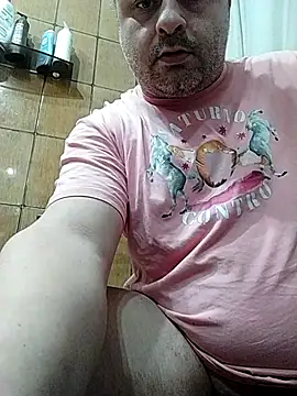 Snapshot of NAvoglia chatting on December 2, 1:28 pm NAvoglia online show from December 2, 1:28 pm