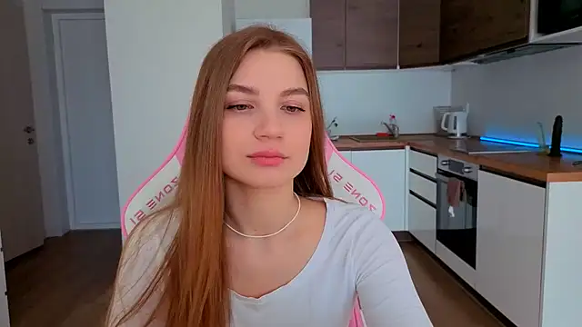 Enjoy everymoment  online show from March 15, 10:21 am