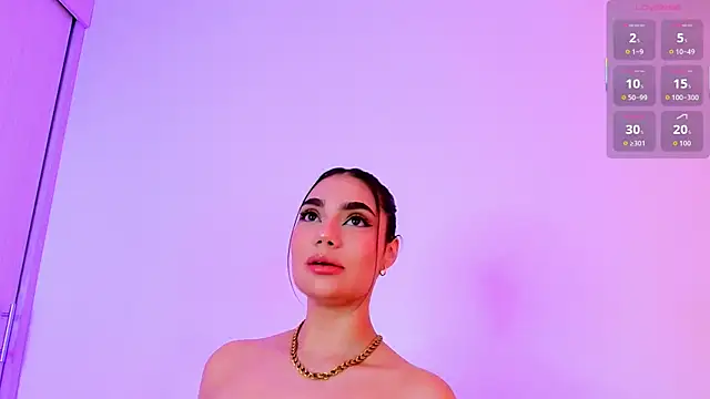 Alyssia Collins online show from November 28, 4:59 am