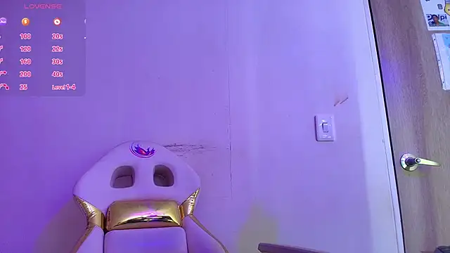 Raichell  online show from October 9, 3:15 am