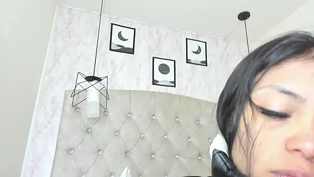Raichell  online show from June 27, 12:22 pm