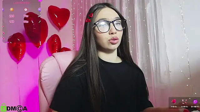 Snapshot of Arianahot777 chatting on February 17, 7:31 pm Arianahot777 online show from February 17, 7:31 pm