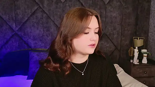 Kendra Parlow online show from September 15, 8:20 pm