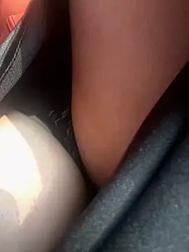 Snapshot of laarti chatting on September 29, 7:24 am laarti online show from September 29, 7:24 am