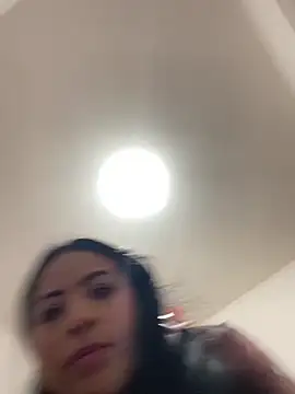 lamaravilla 08 online show from March 15, 7:20 pm