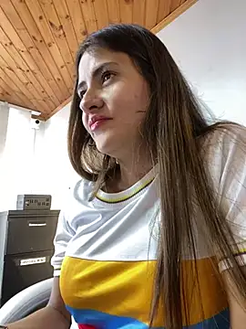 Snapshot of Andrea18_blonde chatting on March 20, 8:40 pm Andrea18 blonde online show from March 20, 8:40 pm