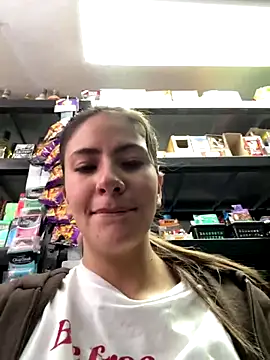 Snapshot of Andrea18_blonde chatting on October 24, 2:02 pm Andrea18 blonde online show from October 24, 2:02 pm