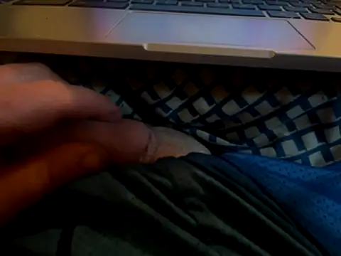 Snapshot of ClimbedCaelum chatting on October 22, 11:04 pm ClimbedCaelum online show from October 22, 11:04 pm