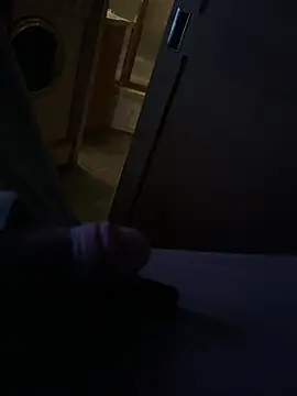 Snapshot of ClimbedCaelum chatting on March 27, 8:26 am ClimbedCaelum online show from March 27, 8:26 am