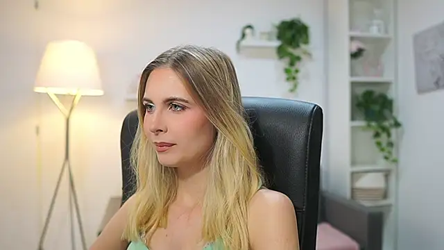 catecrago  online show from December 16, 2:00 pm