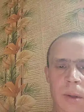 Snapshot of alex_brow_n chatting on February 16, 12:10 pm alex brow n online show from February 16, 12:10 pm