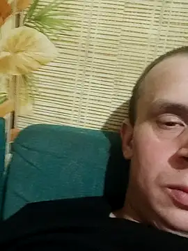 Snapshot of alex_brow_n chatting on February 23, 8:33 pm alex brow n online show from February 23, 8:33 pm
