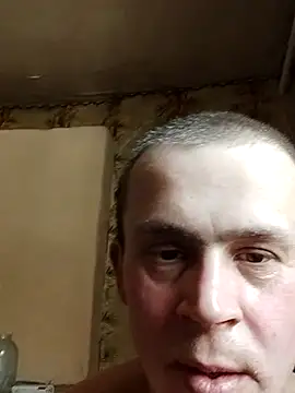 Snapshot of alex_brow_n chatting on February 25, 4:31 pm alex brow n online show from February 25, 4:31 pm