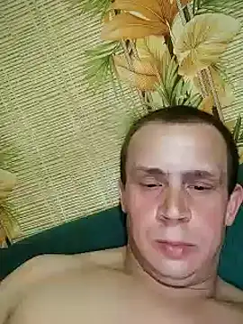 Snapshot of alex_brow_n chatting on March 14, 7:44 pm alex brow n online show from March 14, 7:44 pm