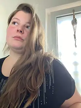 Lars-Lola online show from March 15, 2:01 pm