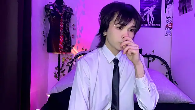 Snapshot of rennnuts chatting on February 3, 2:13 pm rennnuts online show from February 3, 2:13 pm