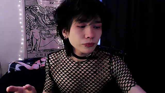 Snapshot of rennnuts chatting on March 22, 9:56 am rennnuts online show from March 22, 9:56 am