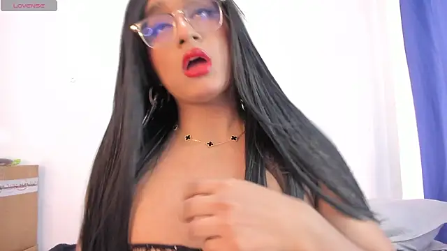 Snapshot of Karla_Dior7 chatting on November 23, 5:02 pm Karla Dior7 online show from November 23, 5:02 pm