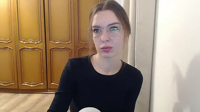 Snapshot of aurora_lust chatting on November 18, 6:29 am aurora lust online show from November 18, 6:29 am