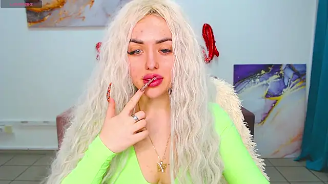 Snapshot of MissisCaty chatting on March 13, 12:46 pm MissisCaty online show from March 13, 12:46 pm