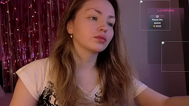 Snapshot of Lora_Rosee chatting on May 4, 2:13 pm Lora Rosee online show from May 4, 2:13 pm