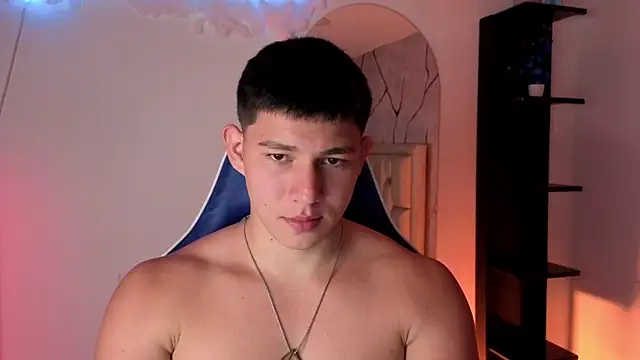 JamesCr  online show from July 27, 12:34 pm