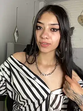 Snapshot of TayylorSexx chatting on March 11, 4:54 am TayylorSexx online show from March 11, 4:54 am