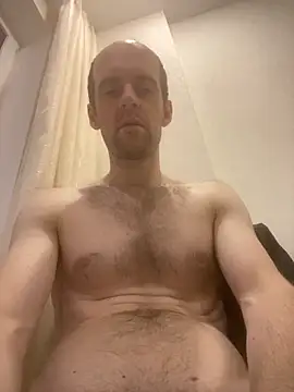 LynnAhNight online show from September 26, 3:10 am