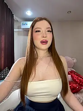 Snapshot of JessRoal chatting on February 21, 9:45 am JessRoal online show from February 21, 9:45 am