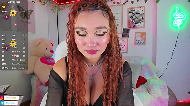 Snapshot of NamiDoll chatting on November 7, 3:28 am NamiDoll online show from November 7, 3:28 am