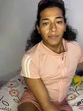 alexiaross96 online show from April 29, 9:54 pm