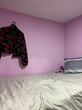 alexiaross96 online show from June 14, 2:24 am