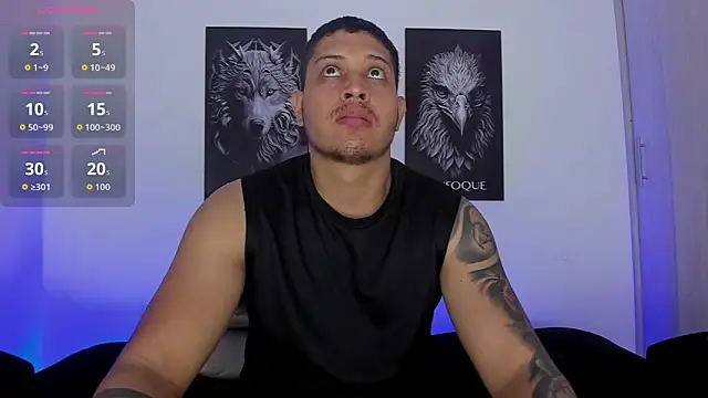 Snapshot of JohanSmith chatting on December 4, 12:53 am JohanSmith online show from December 4, 12:53 am