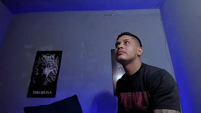 JohanSmith online show from February 18, 3:13 am