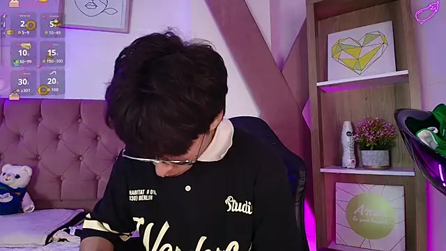 PepperTwink online show from November 3, 5:47 pm