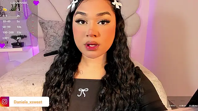 Danielaangelina online show from October 1, 6:30 am